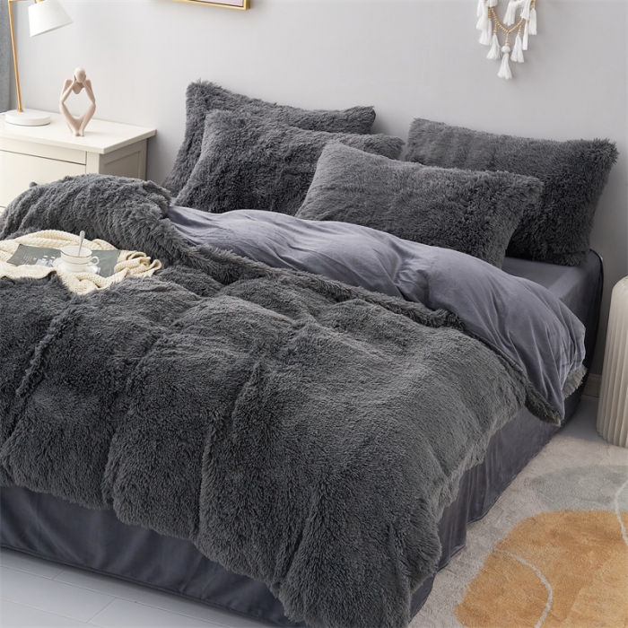 91家纺网 家纺一手货源 找家纺 品尚嘉家纺2023新款纯色水貂绒四件套长毛绒保暖套件 深灰
