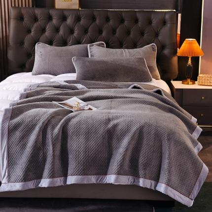 91家纺网 家纺一手货源 找家纺 （总）八十八家纺 2021新款双面牛奶绒多功能盖毯米粒格