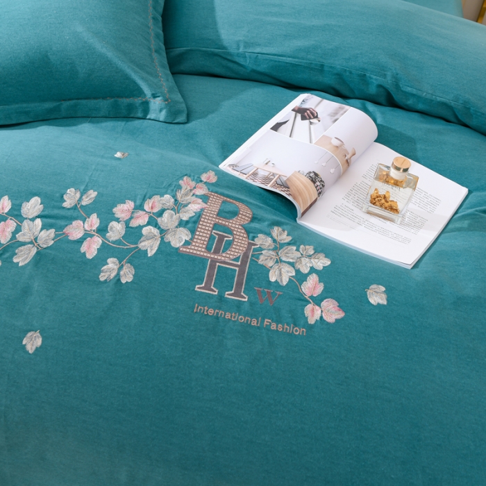 91家纺网 家纺一手货源 找家纺 百花王 2021新款全棉绣花刺绣四件套 绿色