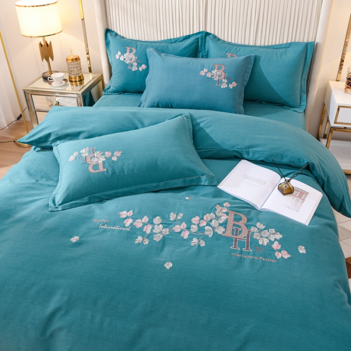 91家纺网 家纺一手货源 找家纺 百花王 2021新款全棉绣花刺绣四件套 绿色