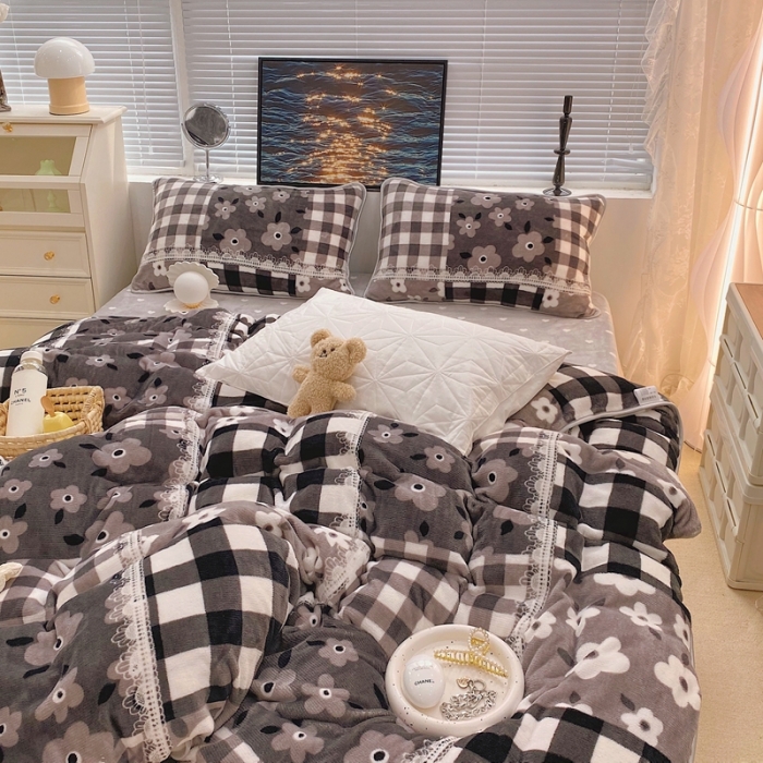 91家纺网 家纺一手货源 找家纺 顾里家纺2021新款ins韩国高端保暖牛奶绒四件套格子碎花