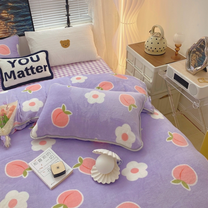 91家纺网 家纺一手货源 找家纺 顾里家纺2021新款ins韩国高端保暖牛奶绒四件套花朵蜜桃