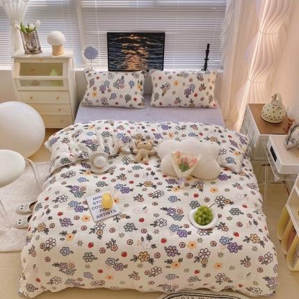 顾里家纺2021新款ins韩国高端保暖牛奶绒四件套碎花草莓