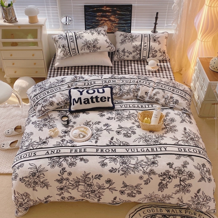 91家纺网 家纺一手货源 找家纺 顾里家纺2021新款ins韩国高端保暖牛奶绒四件套优雅小花