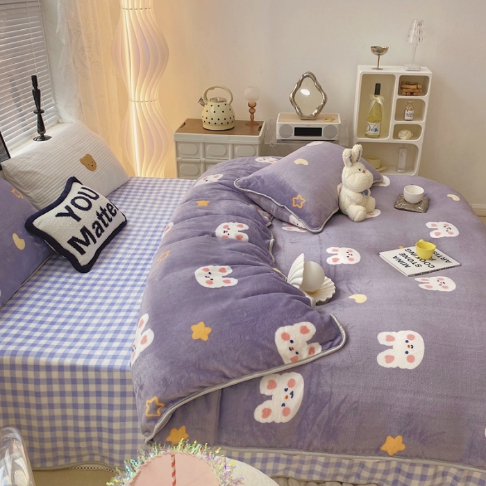 91家纺网 家纺一手货源 找家纺 顾里家纺2021新款ins韩国高端保暖牛奶绒四件套月亮兔兔