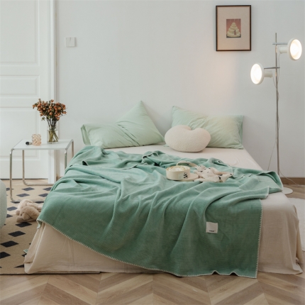 91家纺网 家纺一手货源 找家纺 北欧良品 牛奶绒双层复合毯华夫格毛毯绒毯休闲盖毯多功能 明黄