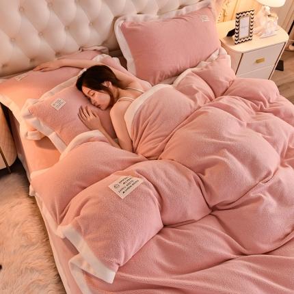 91家纺网 家纺一手货源 找家纺 印季 2023新款泰迪绒花边四件套 嫩粉