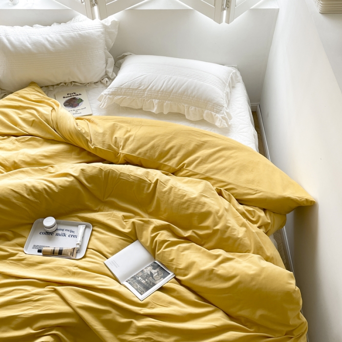 91家纺网 家纺一手货源 找家纺 例外Home2023新款天鹅绒四件套系列-被套 暖黄