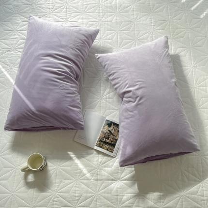 91家纺网 家纺一手货源 找家纺 例外Home2023新款天鹅绒四件套系列-枕套 香芋紫