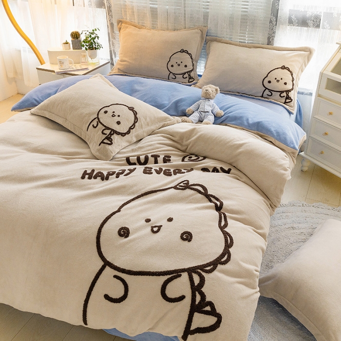 91家纺网 家纺一手货源 找家纺 朵希曼 2023新款牛奶绒毛巾绣四件套 恐龙宝贝-浅驼