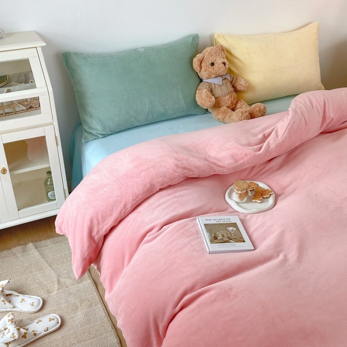 91家纺网 家纺一手货源 找家纺 星期八 2021新款马卡龙牛奶绒四件套 粉-蓝