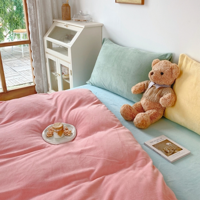 91家纺网 家纺一手货源 找家纺 星期八 2021新款马卡龙牛奶绒四件套 粉-蓝