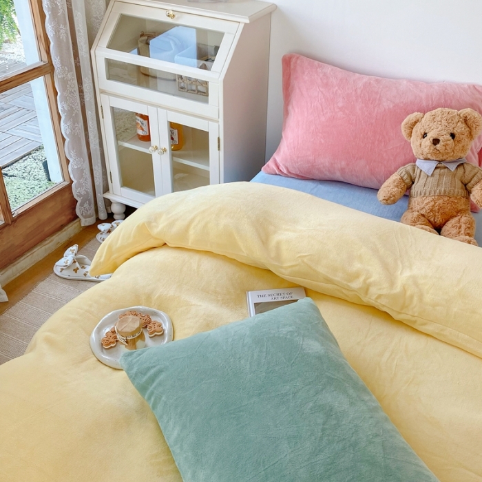 91家纺网 家纺一手货源 找家纺 星期八 2021新款马卡龙牛奶绒四件套 黄-蓝