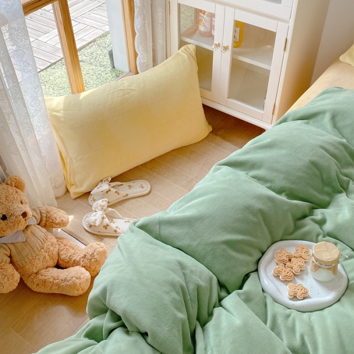 91家纺网 家纺一手货源 找家纺 星期八 2021新款马卡龙牛奶绒四件套 绿-黄