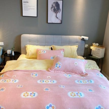 91家纺网 家纺一手货源 找家纺 棉生活 2021新款小清新牛奶绒四件套 花花笑脸粉