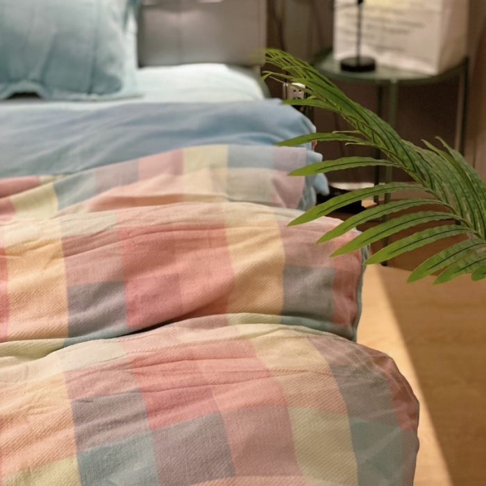 91家纺网 家纺一手货源 找家纺 棉生活 2021新款小清新牛奶绒四件套 布丁格粉