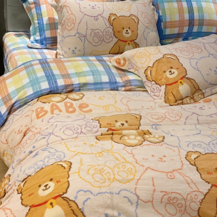 91家纺网 家纺一手货源 找家纺 棉生活 2021新款小清新牛奶绒四件套 多彩熊