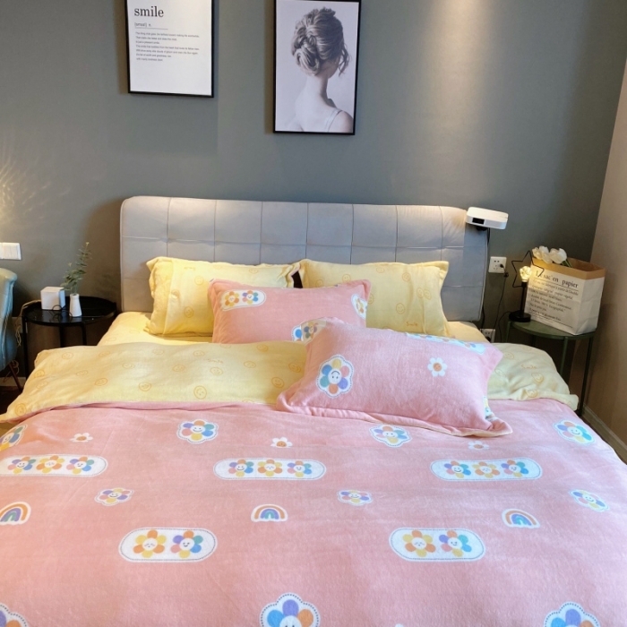 91家纺网 家纺一手货源 找家纺 棉生活 2021新款小清新牛奶绒四件套 花花笑脸粉