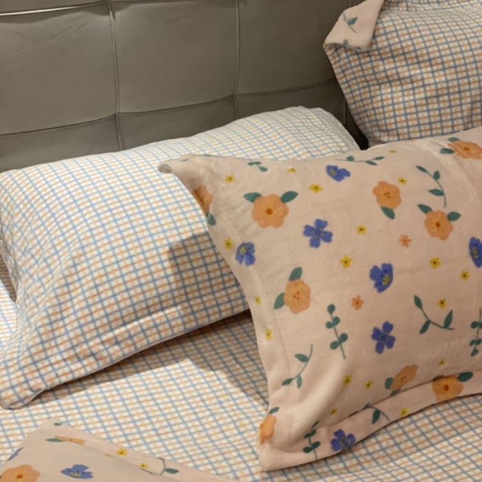 91家纺网 家纺一手货源 找家纺 棉生活 2021新款小清新牛奶绒四件套 花花子