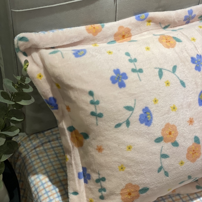 91家纺网 家纺一手货源 找家纺 棉生活 2021新款小清新牛奶绒四件套 花花子