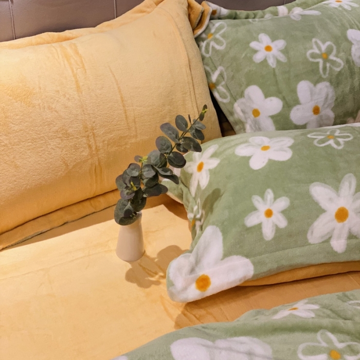 91家纺网 家纺一手货源 找家纺 棉生活 2021新款小清新牛奶绒四件套 清野