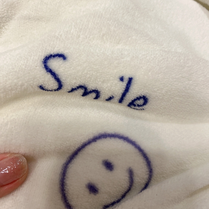 91家纺网 家纺一手货源 找家纺 棉生活 2021新款小清新牛奶绒四件套 小小笑脸