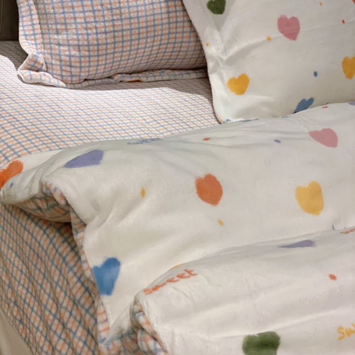 91家纺网 家纺一手货源 找家纺 棉生活 2021新款小清新牛奶绒四件套 心岛