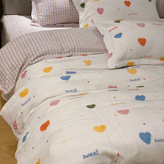 91家纺网 家纺一手货源 找家纺 棉生活 2021新款小清新牛奶绒四件套 心岛