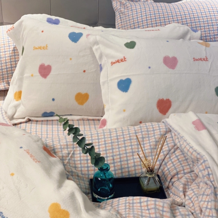 91家纺网 家纺一手货源 找家纺 棉生活 2021新款小清新牛奶绒四件套 心岛