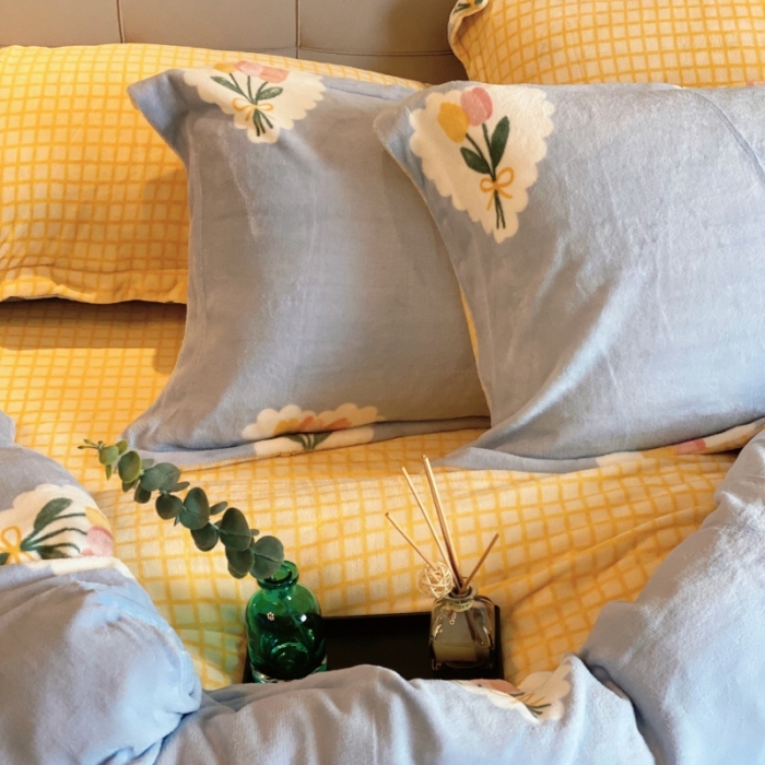 91家纺网 家纺一手货源 找家纺 棉生活 2021新款小清新牛奶绒四件套 心朵