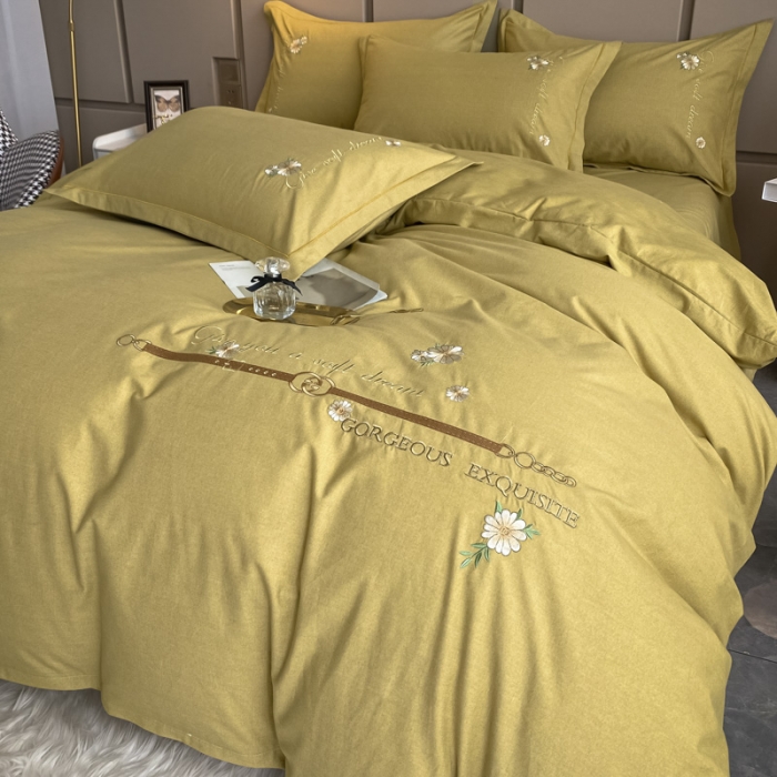 91家纺网 家纺一手货源 找家纺 雲归梦 2021新款全棉生态磨毛刺绣四件套 慕思-米黄