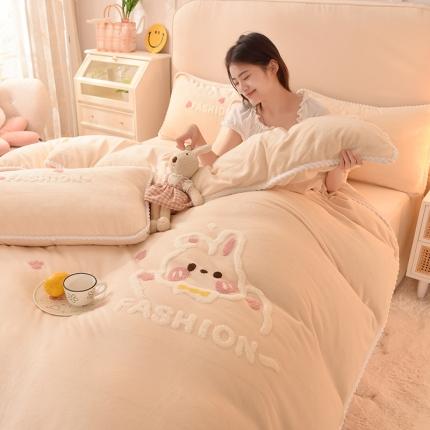 91家纺网 家纺一手货源 找家纺 菲儿 2021新款牛奶绒四件套法莱水晶 宝宝兔-米白