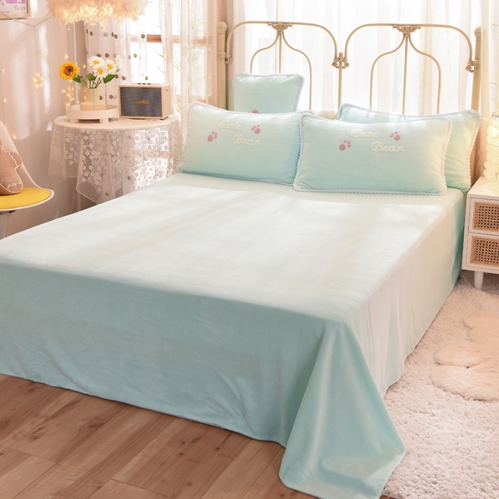 91家纺网 家纺一手货源 找家纺 菲儿 2021新款牛奶绒四件套法莱水晶绒快乐熊-嫩绿