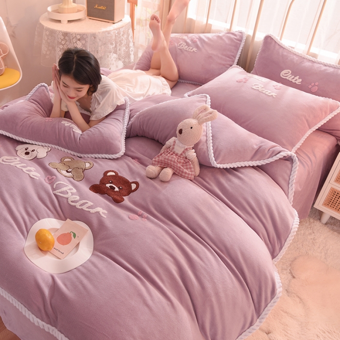 91家纺网 家纺一手货源 找家纺 菲儿 2021新款牛奶绒四件套法莱水晶绒 快乐熊-玫瑰紫