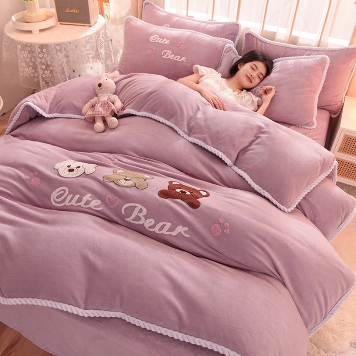 91家纺网 家纺一手货源 找家纺 菲儿 2021新款牛奶绒四件套法莱水晶绒 快乐熊-玫瑰紫