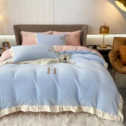 91家纺网 家纺一手货源 找家纺 （总）米莱家纺 2021新款高克重牛奶绒宽边刺绣四件套