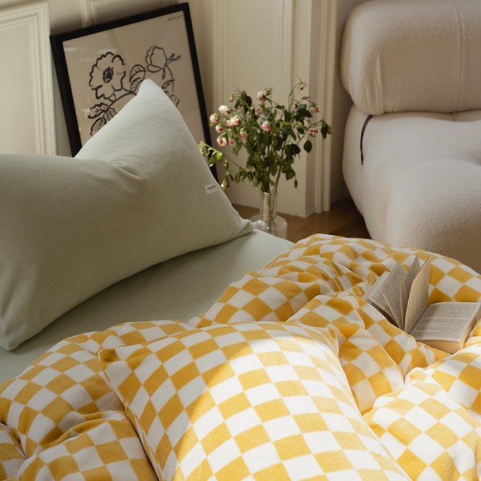 91家纺网 家纺一手货源 找家纺 （总）洋铭区 2021冬季新品棋盘格牛奶绒四件套