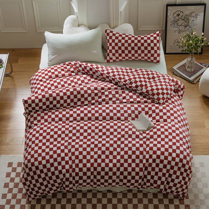 91家纺网 家纺一手货源 找家纺 洋铭区 2021冬季新品棋盘格牛奶绒四件套 初恋红格