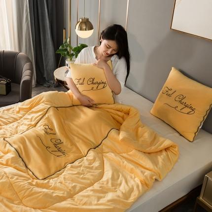 照世家纺2021新款水晶绒抱枕-字母款姜黄