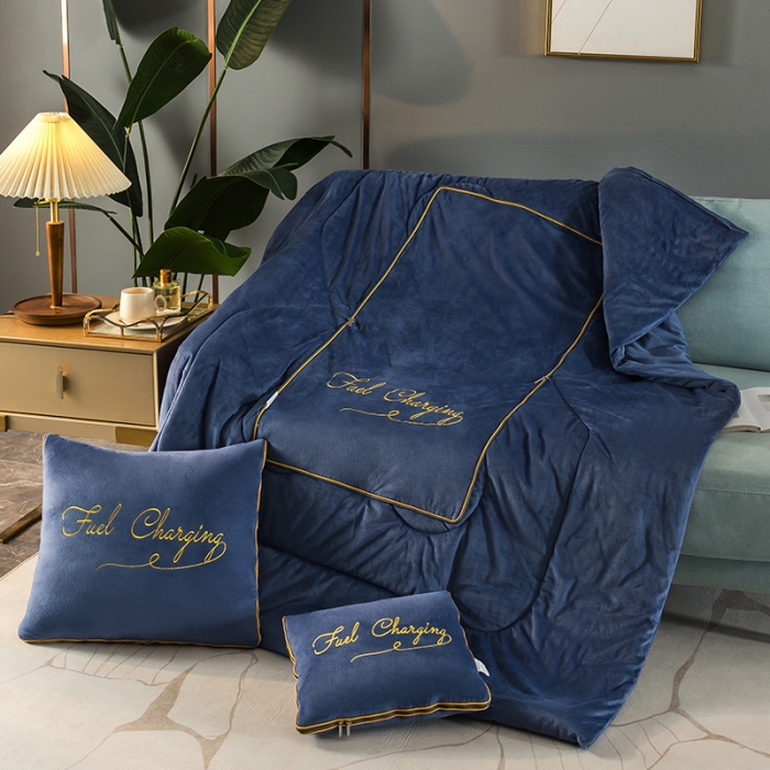 91家纺网 家纺一手货源 找家纺 照世家纺2021新款水晶绒抱枕-字母款 蓝色