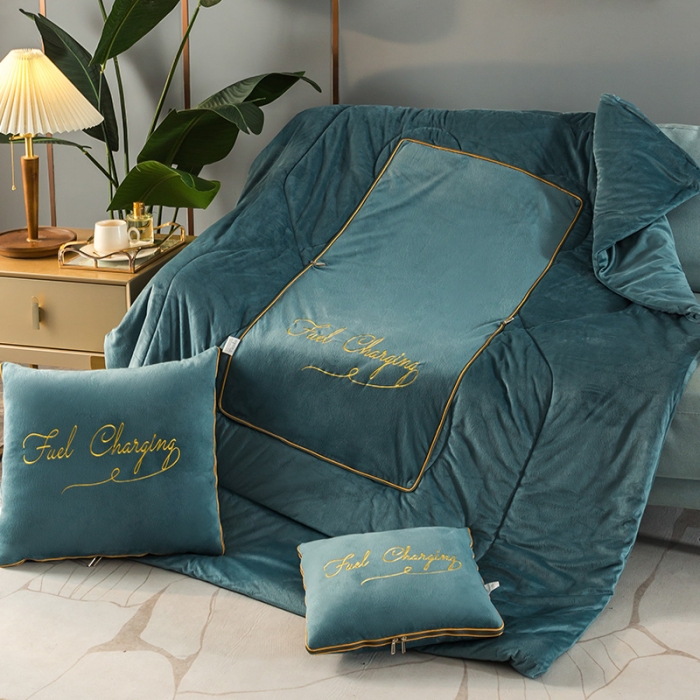 91家纺网 家纺一手货源 找家纺 照世家纺2021新款水晶绒抱枕-字母款 墨绿