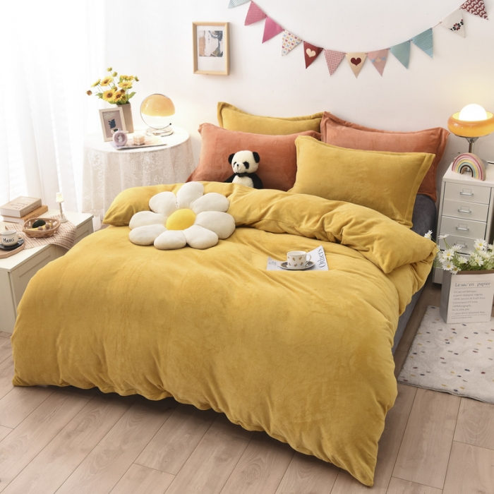 91家纺网 家纺一手货源 找家纺 优彩 2021新款高克重纯色混搭牛奶绒四件套 芥末黄