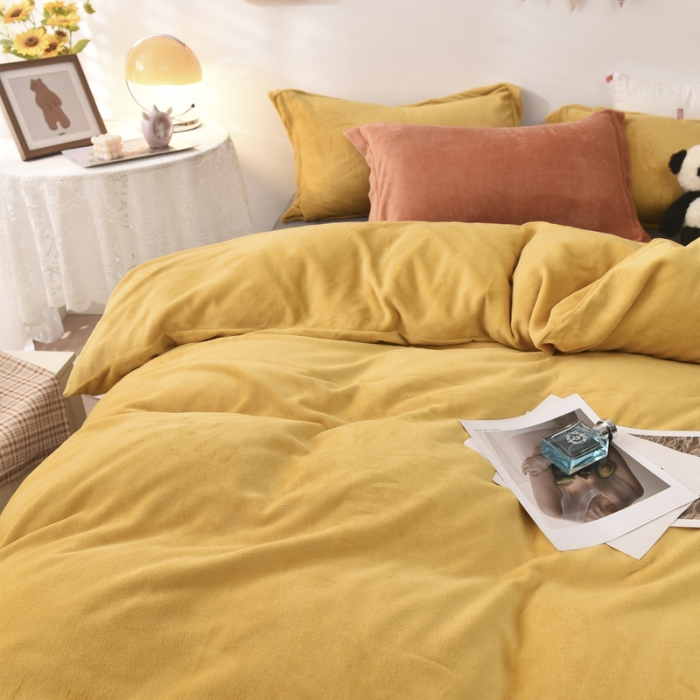 91家纺网 家纺一手货源 找家纺 优彩 2021新款高克重纯色混搭牛奶绒四件套 芥末黄