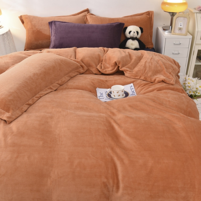 91家纺网 家纺一手货源 找家纺 优彩 2021新款高克重纯色混搭牛奶绒四件套 蜜橙