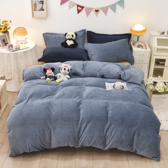 91家纺网 家纺一手货源 找家纺 优彩 2021新款高克重纯色混搭牛奶绒四件套 雾霾蓝