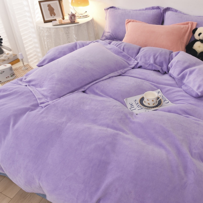 91家纺网 家纺一手货源 找家纺 优彩 2021新款高克重纯色混搭牛奶绒四件套 香芋紫