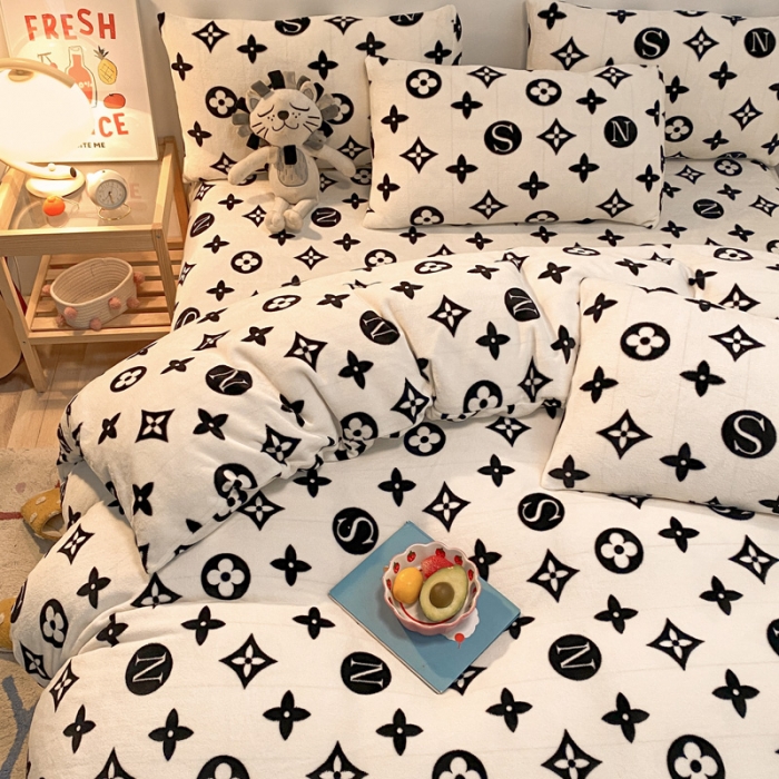 91家纺网 家纺一手货源 找家纺 金爱家 2021新款跑量款牛奶绒四件套 流行元素