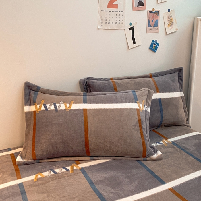 91家纺网 家纺一手货源 找家纺 金爱家 2021新款跑量款牛奶绒四件套 格言