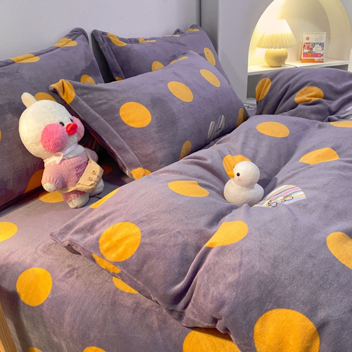 91家纺网 家纺一手货源 找家纺 金爱家 2021新款跑量款牛奶绒四件套 七彩心圆