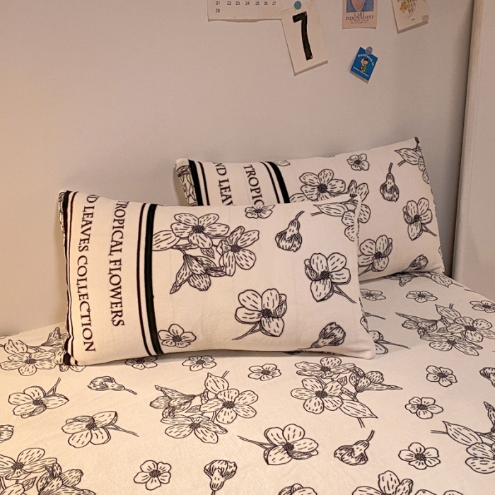 91家纺网 家纺一手货源 找家纺 金爱家 2021新款跑量款牛奶绒四件套 山茶花-黑